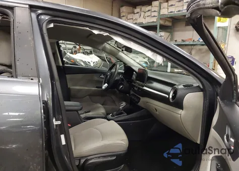 2020 Kia Forte Lxs z USA, uszkodzony, nr VIN 3KPF24AD8LE167912